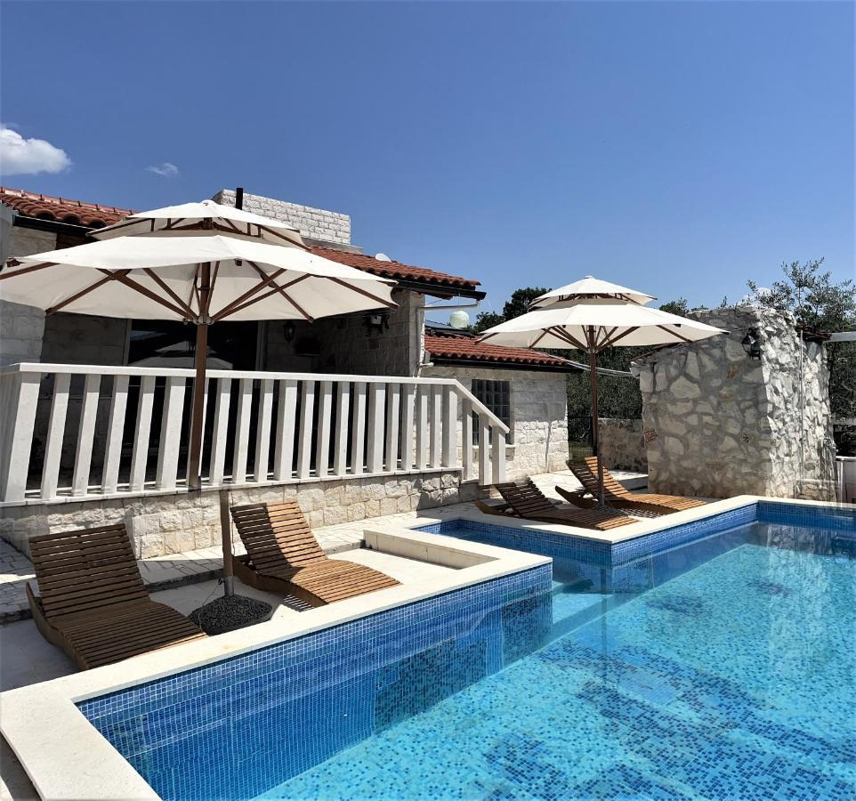 Villa Flamingo - House With Private Pool Gornji Seget Exterior foto